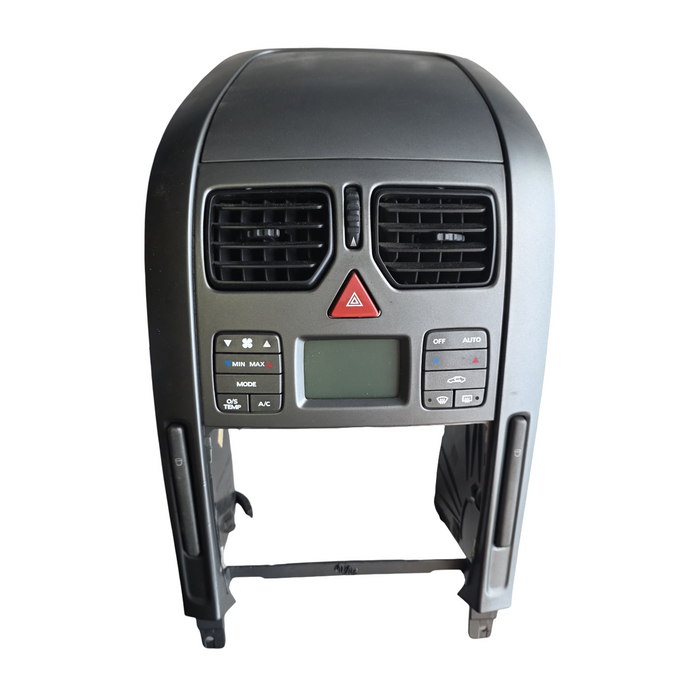 A255 - VY BERLINA SEDAN - Centre Dash Display