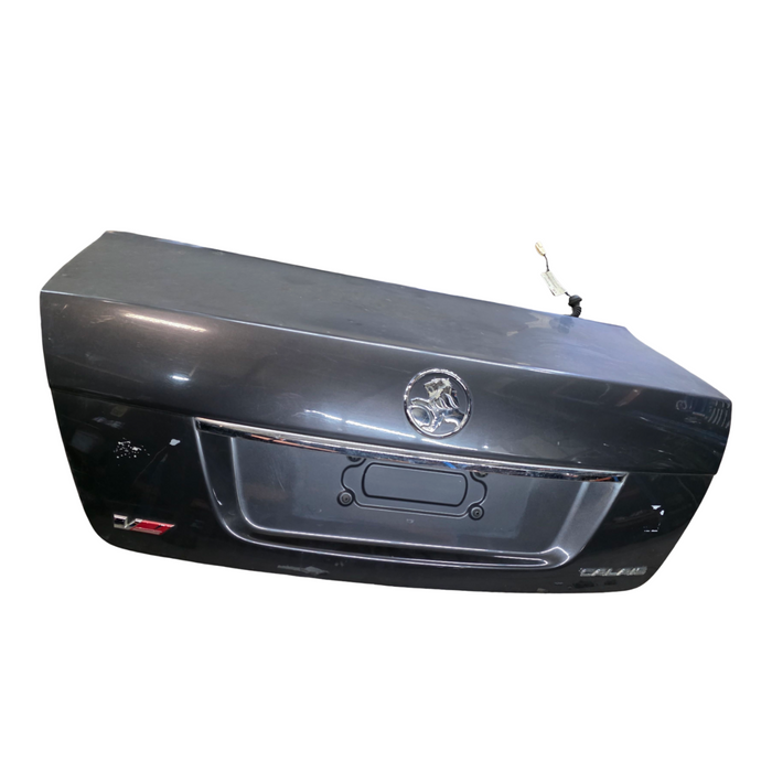 A267 - VE - HOLDEN CALAIS - BOOTLID w/ GARNISH