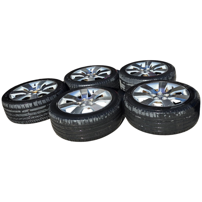 A267 - VE - HOLDEN CALAIS - 18" WHEELS - SET OF 5