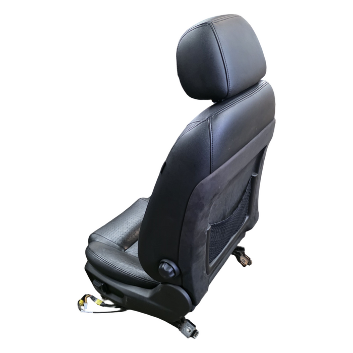 A267 - VE - HOLDEN CALAIS - BLACK LEATHER SEATS - SET OF 2