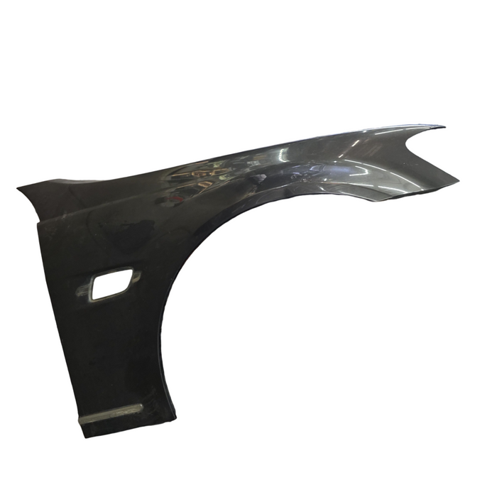 A267 - VE - HOLDEN CALAIS - FRONT GUARD (DRIVER'S)