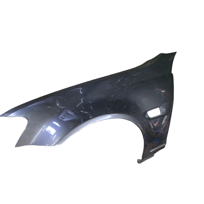 A267 - VE - HOLDEN CALAIS - FRONT GUARD (PASSENGER'S)
