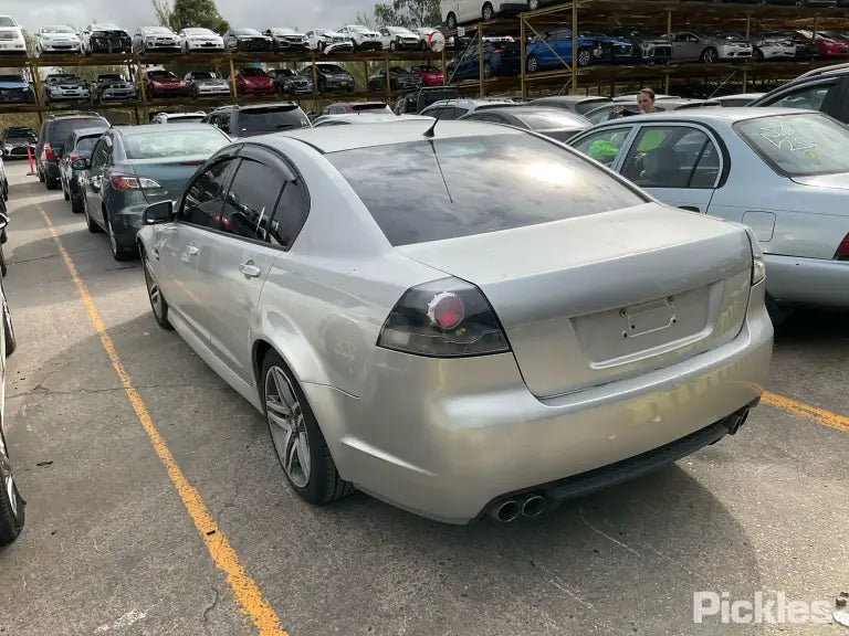 A243 - VE HOLDEN COMMODORE SEDAN - Intake Manifold (V6 AUTO)
