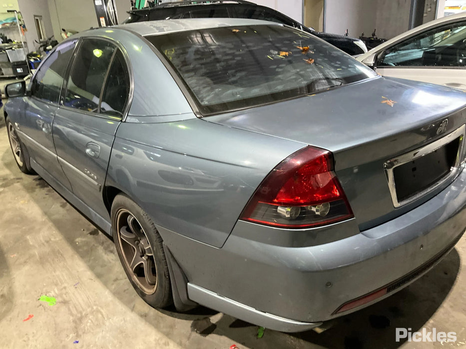 A268 - VZ HOLDEN CALAIS SEDAN - Front Guard (PASSENGER'S) - ODYSSEY BLUE #276M