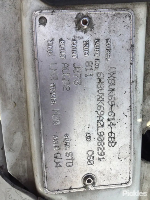 A289 - VX Holden Commodore Acclaim V6  - Key Slip Ring / Key Reader