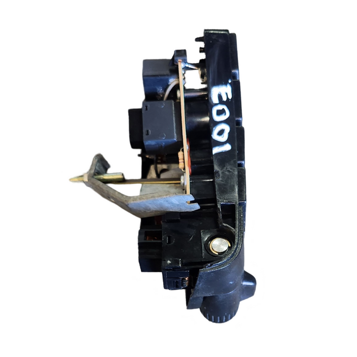E001 - VN HSV - HEADLIGHT SWITCH
