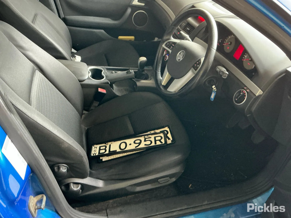 A310 - VE Holden Commodore UTE SV6, Manual 257,XXXkms Paint Code #608R Voodoo Blue