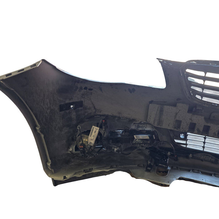 for004- VF Holden Calais  - Complete Front Bar Herron White #679F