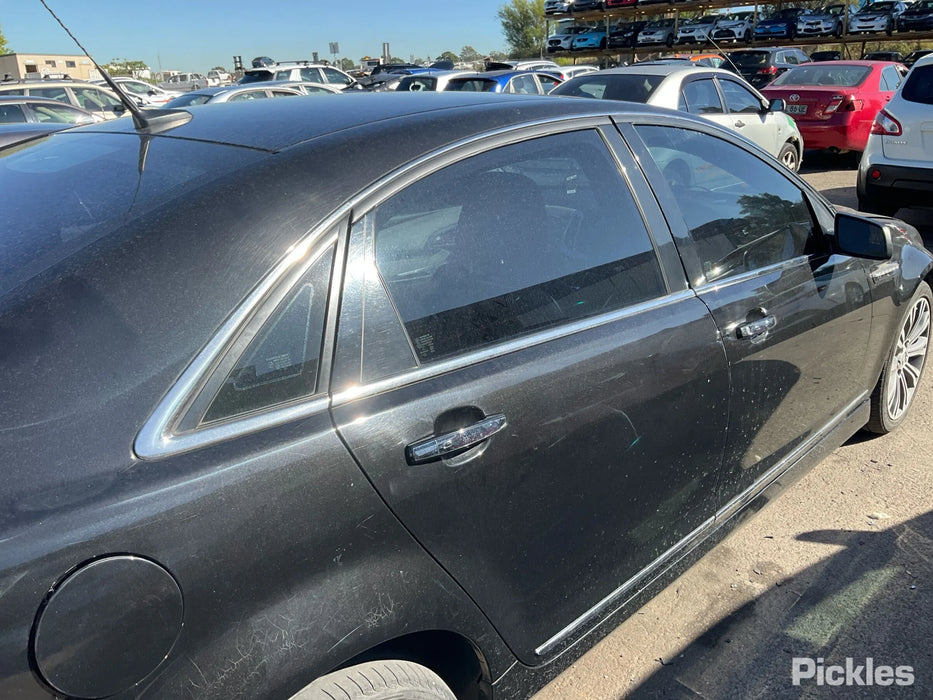 A295 - WN Holden Statesman V6 LWR Gas Motor MYA, Auto 136,XXXkms Paint Code #790F Phantom Black