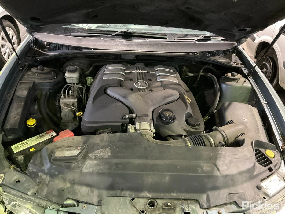A268 - VZ HOLDEN CALAIS SEDAN - Clockspring (V6 AUTO)