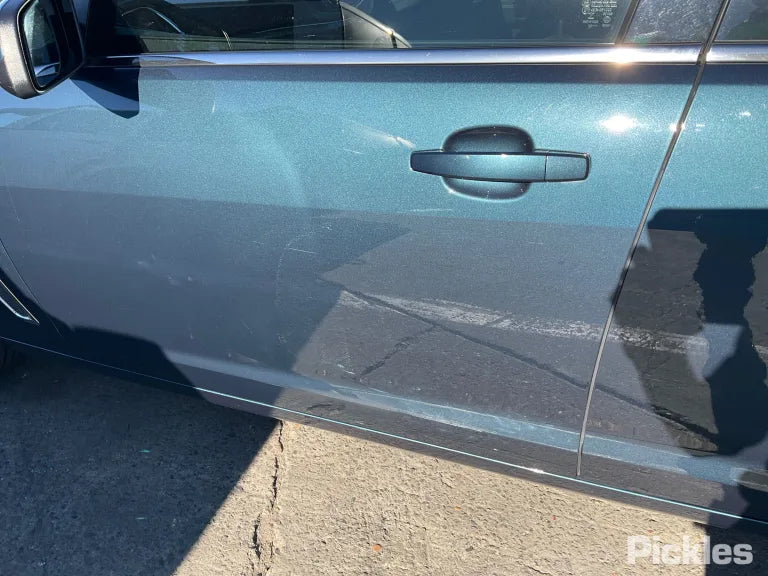 A232 - VF Holden Commodore Sedan - Sideskirt (PAIR) Karma Blue