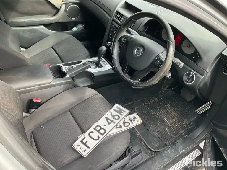 A243 - VE HOLDEN COMMODORE SEDAN - Dash Spear (SERIES I) Black