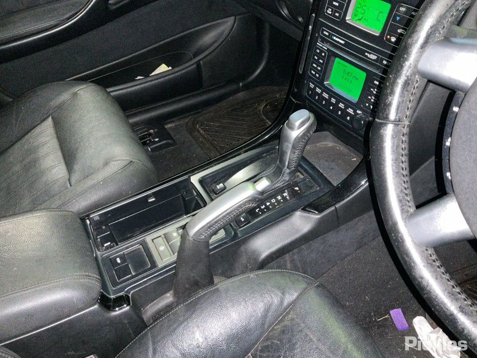 A268 - VZ HOLDEN CALAIS SEDAN - Dash Pocket / Ashtray and Lighter (Smoker's Pack)