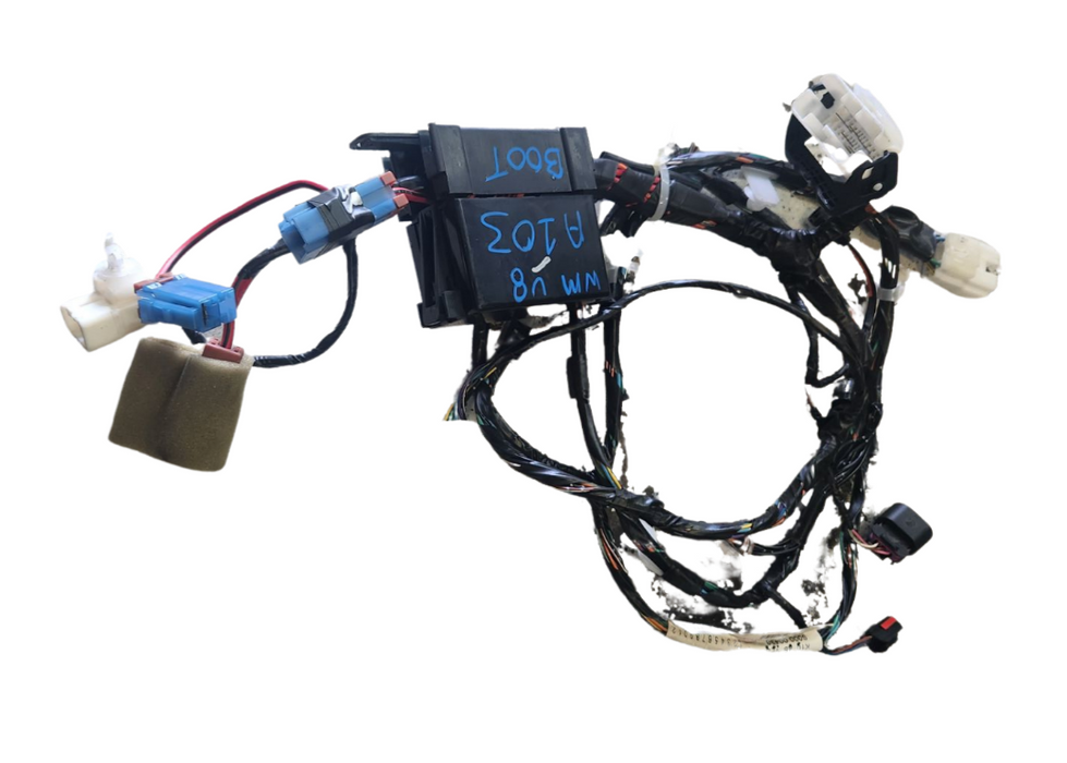 A103 - WM HOLDEN STATESMAN - Boot Harness V6 AUTO