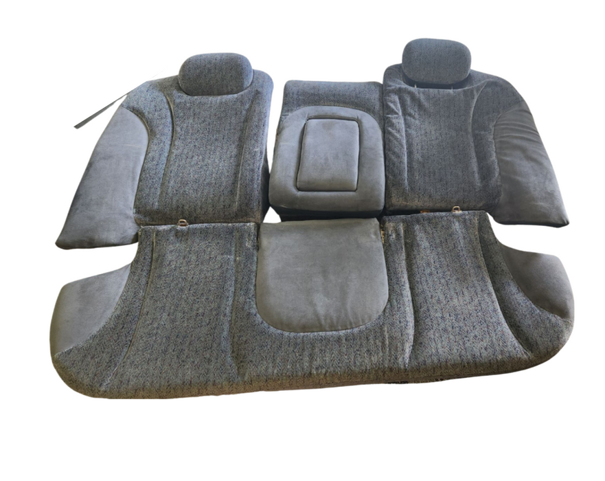 A098 - VT Holde Calais Sedan - Rear Seats Cloth