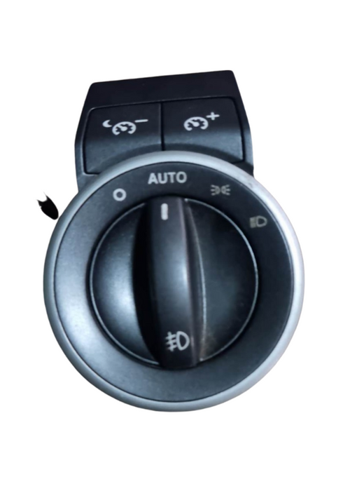 A033 - VE SERIES I Holden Clubsport - Headlight Switch