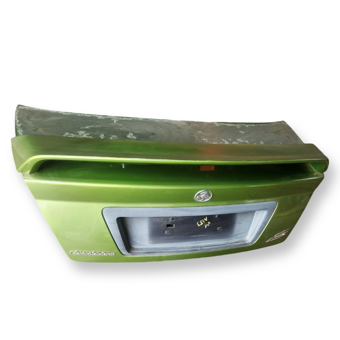 A183 - Vy S-Pac - Bootlid With Wing