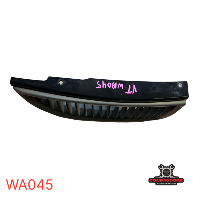 WA045 - VT FRONT GRILLE - SILVER DRIVERS SIDE