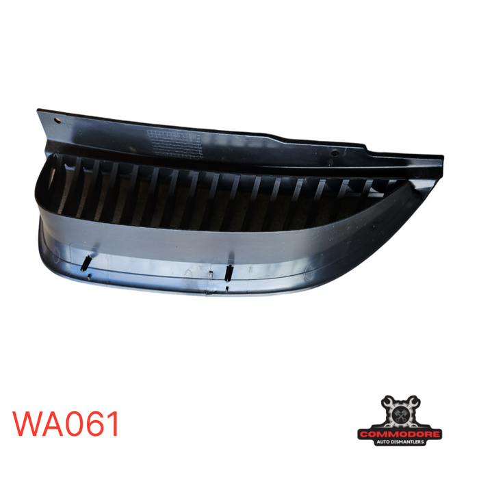 WA061 - VT - Driver's Black Grille