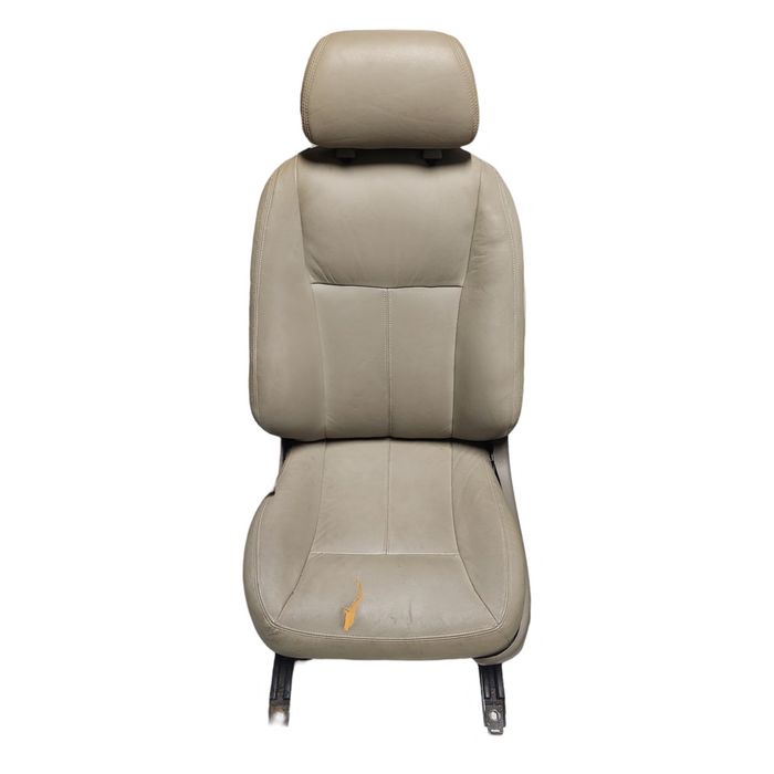 WH - STATESMAN - BEIGE LEATHER FRONT SEATS.