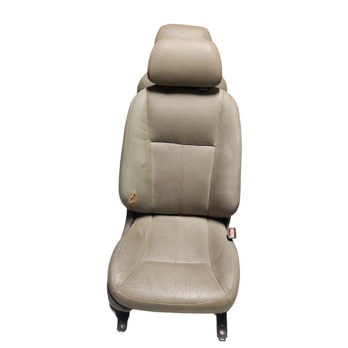 WH - STATESMAN - BEIGE LEATHER FRONT SEATS.