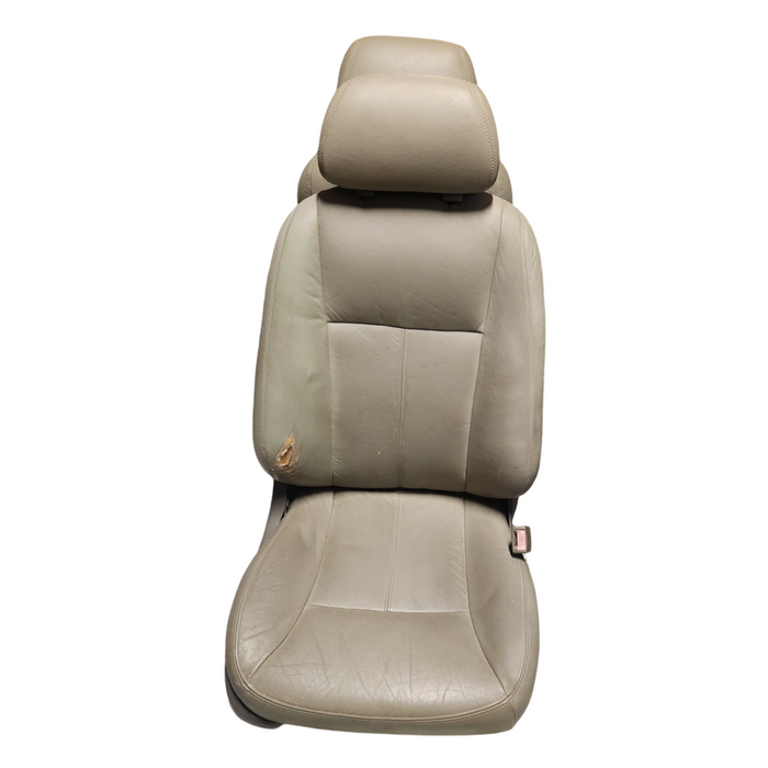 WH - STATESMAN - BEIGE LEATHER FRONT SEATS.