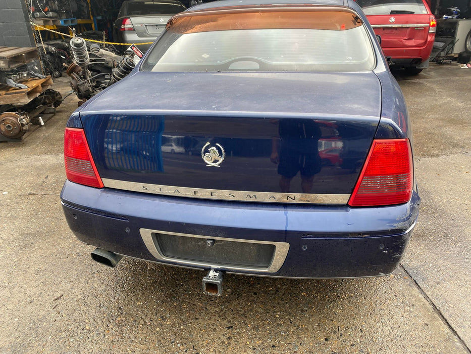 A119 - WK Holden Statesman - Leather Front Seats Grey (pair)