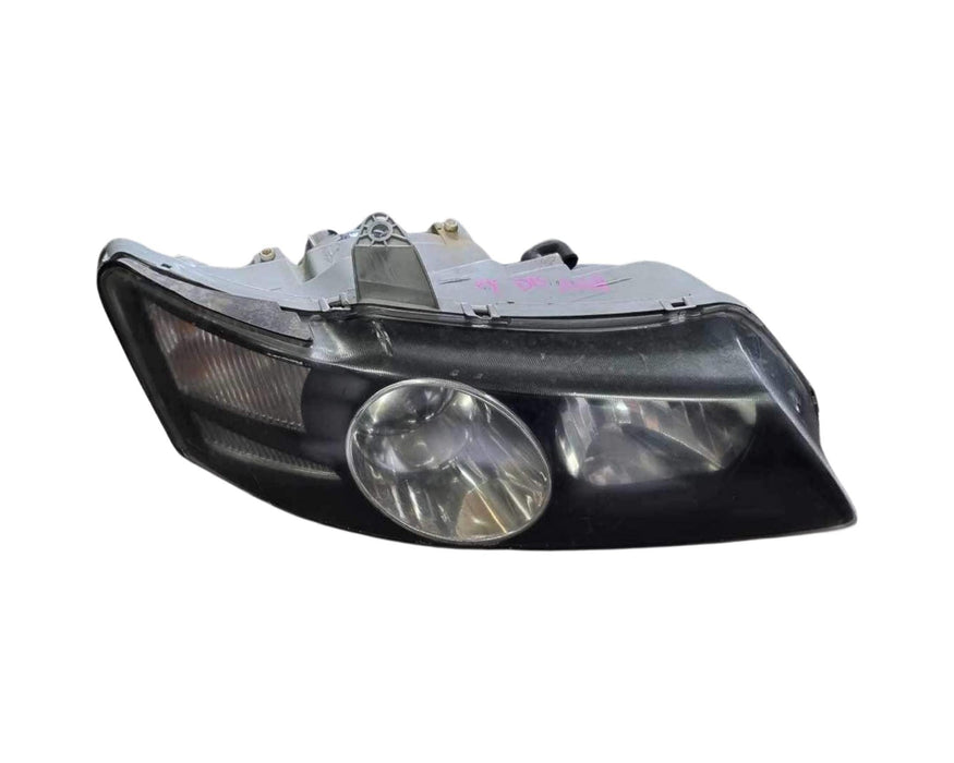 A163 - Vy Berlina Sedan - Drivers Side Headlight