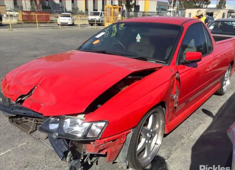 A120 - VY SS HOLDEN COMMODORE UTE (2006) - BCM - V6 MANUAL 92084601 MID