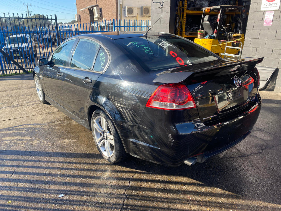 A150 - WM Holden Statesman - Sideskirts (PAIR) Phantom Black