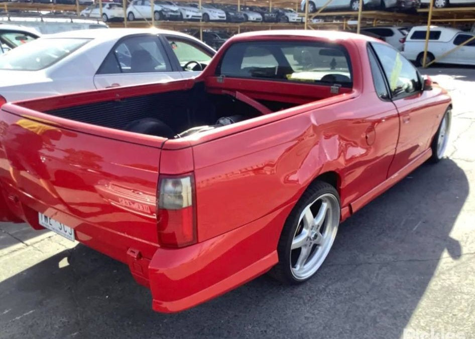 A120 - VY / VZ HOLDEN COMMODORE - Centre Console Trim - Manual / Auto