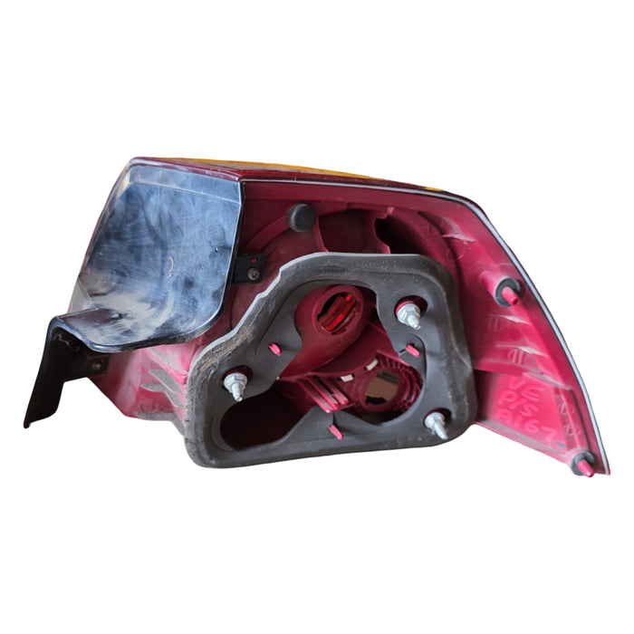A167 - Ve Omega V6 - Taillight Passenger Side taillight