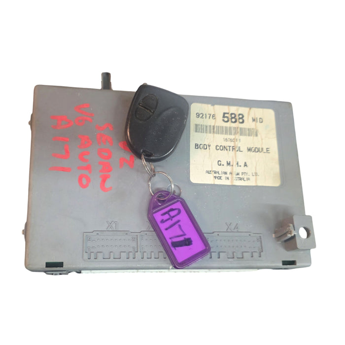 A171 - VZ Holden Commodore Sedan (2006) - Body Control Module (BCM) 588 MID - V6 AUTO LG2