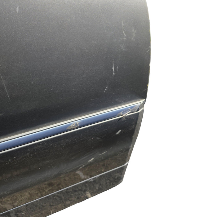 WH - HOLDEN STATESMAN - DRIVERS FRONT DOOR - PAINT CODE SILVER