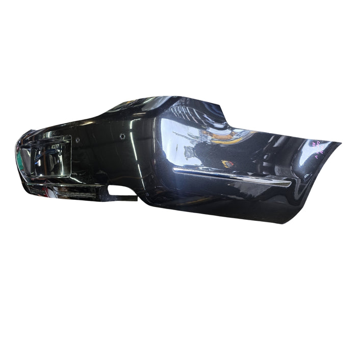A114 - WN HOLDEN CAPRICE V SERIES SEDAN - REAR BARS - PHANTOM BLACK #690F