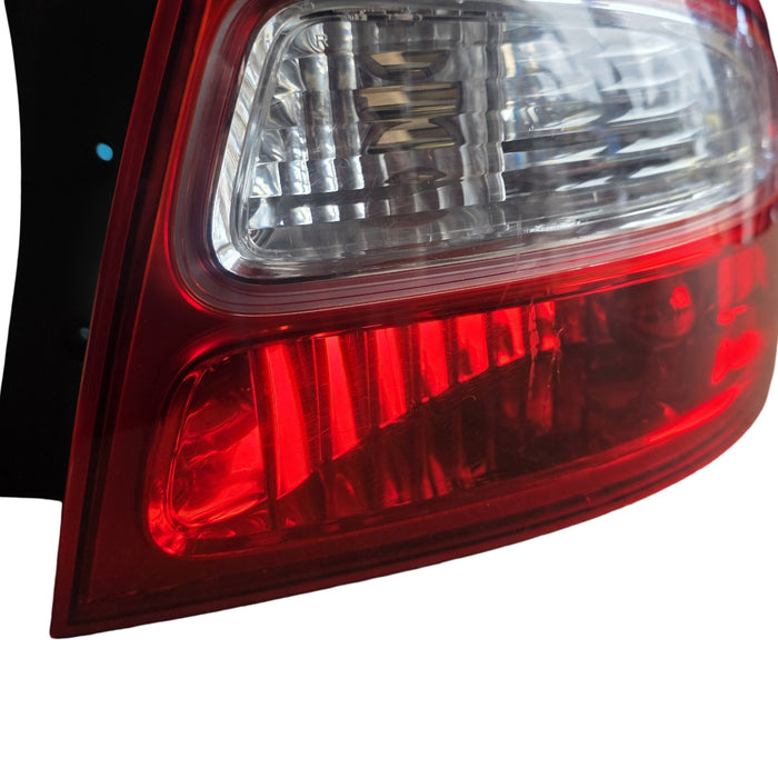 A185 - VX Equip Sedan - Taillight Driver's