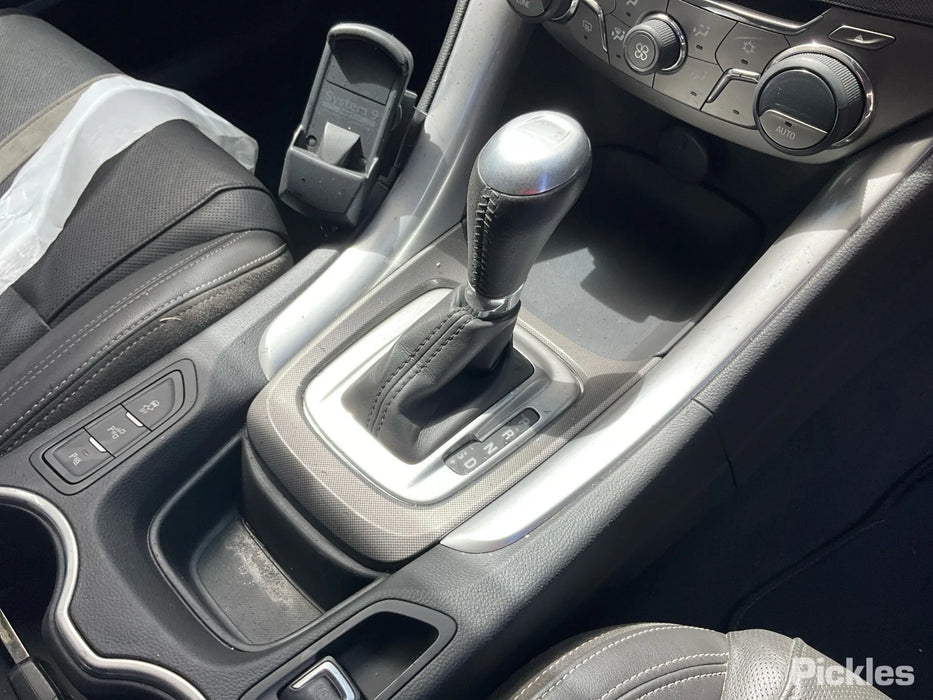 A296 - VF Holden Calais Sedan - Centre Console Assembly Automatic