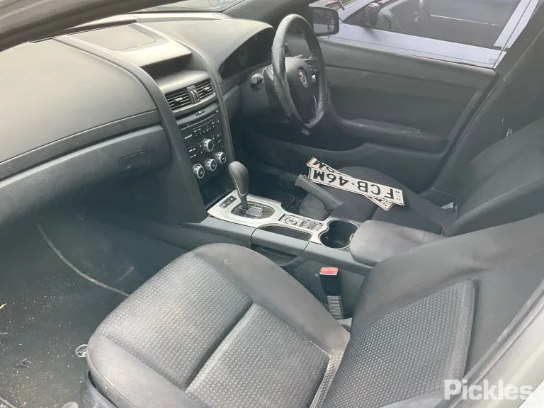 A243 - VE HOLDEN COMMODORE SEDAN - Dash Spear (SERIES I) Black