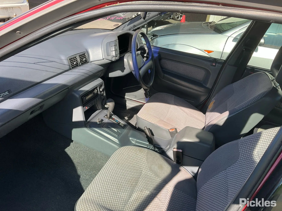 A290 - VN Holden Executive V6 LG2 Buick MD8, Auto 193,XXXkms Paint Code #2F028 PHONEIX RED METALLIC