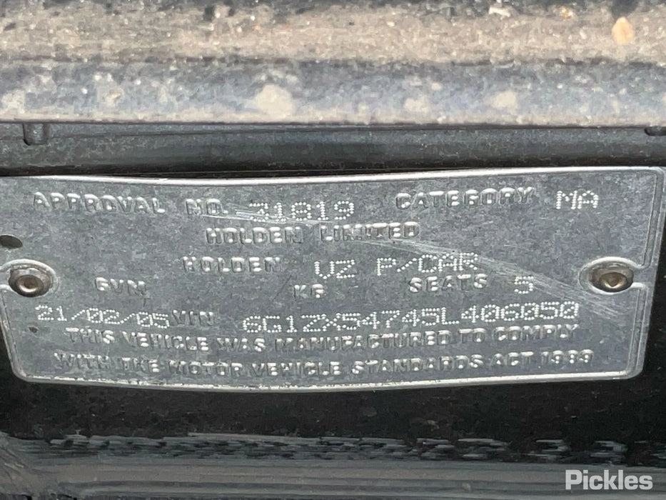 A268 - VZ HOLDEN CALAIS SEDAN 02/2005 - Transmission Computer (V6 5 Speed M82) - SERVICE #92170713